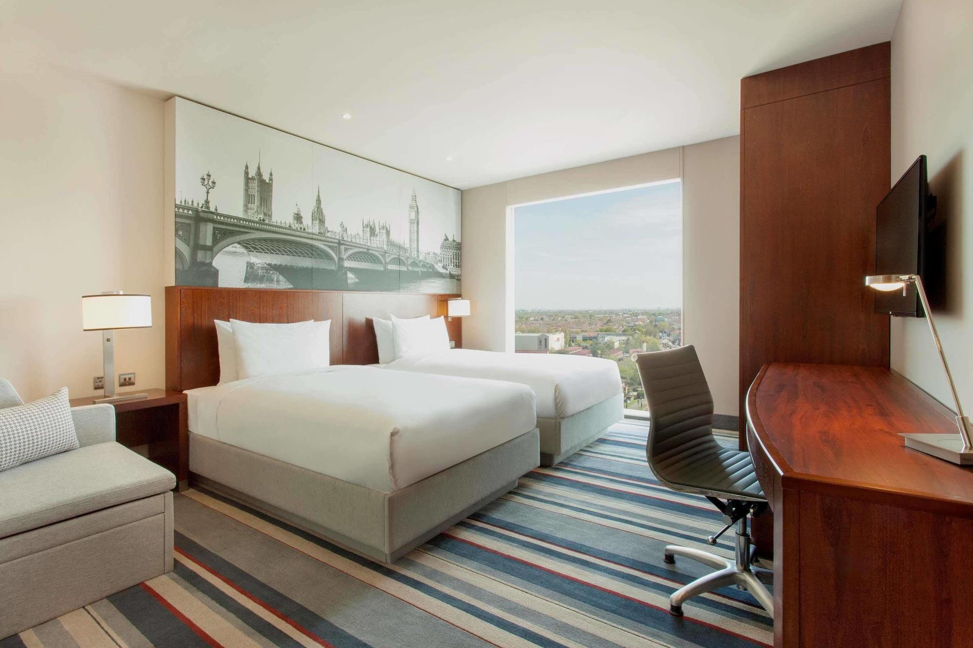 Hyatt Place West London Hotel