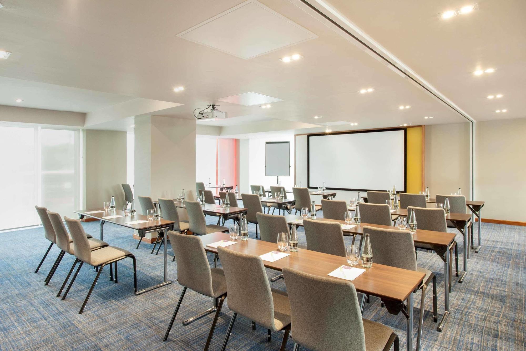 Hyatt Place West London Hayes (Greater London)