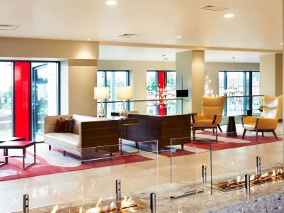 Hyatt Place West London 4*