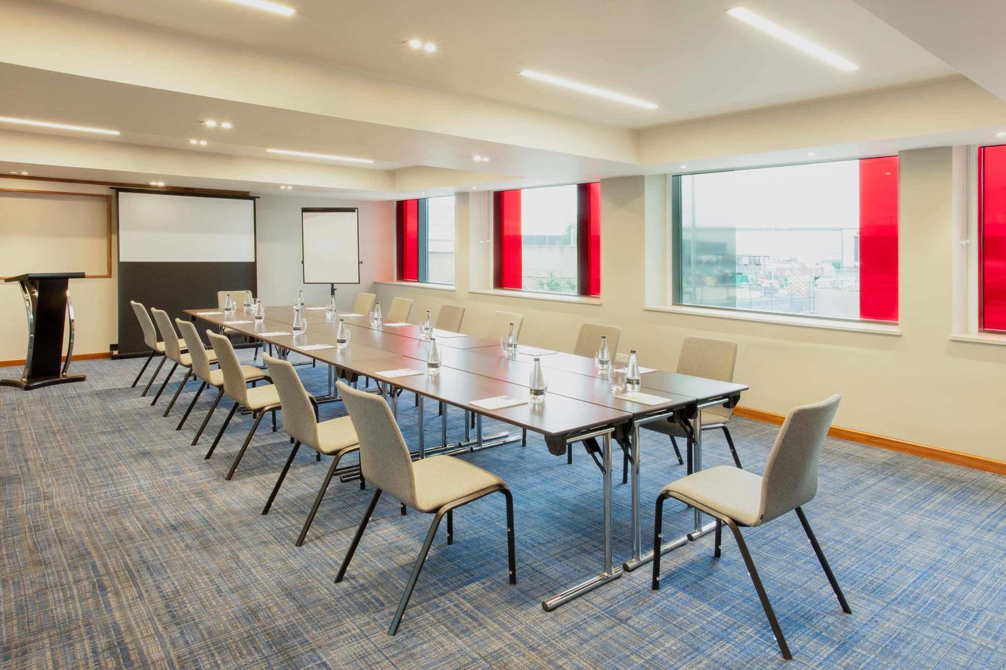 Hotel Hyatt Place West London 4*